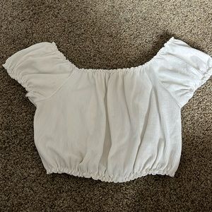 RIBBED OF THE SHOULDER WHITE TOP